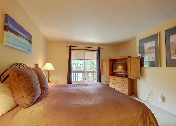 Apartment Mile Haus A-6 2br 2ba *