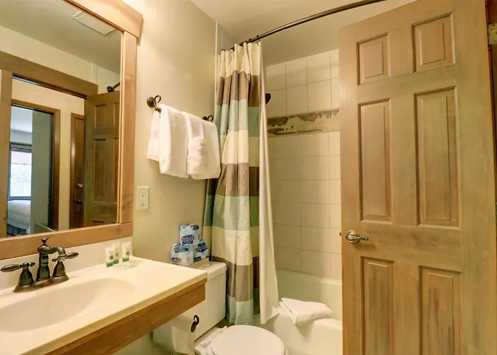 Apartment Mile Haus A-6 2br 2ba