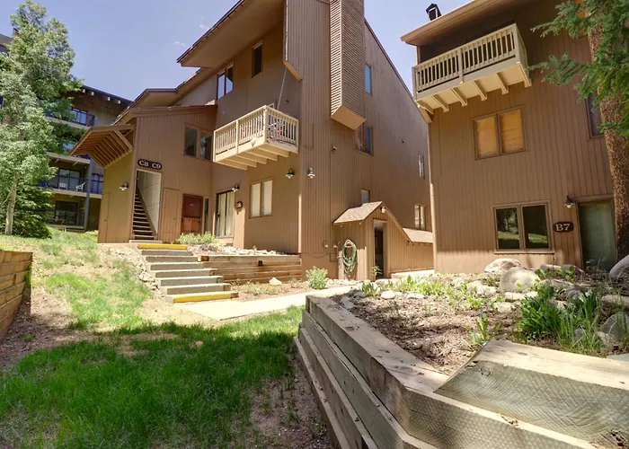 Apartment Mile Haus A-6 2br 2ba *